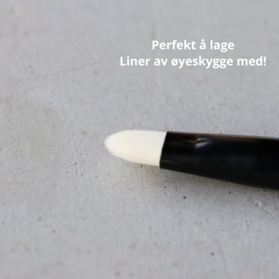 flat shaper brush øyeskygger frid cosmetics