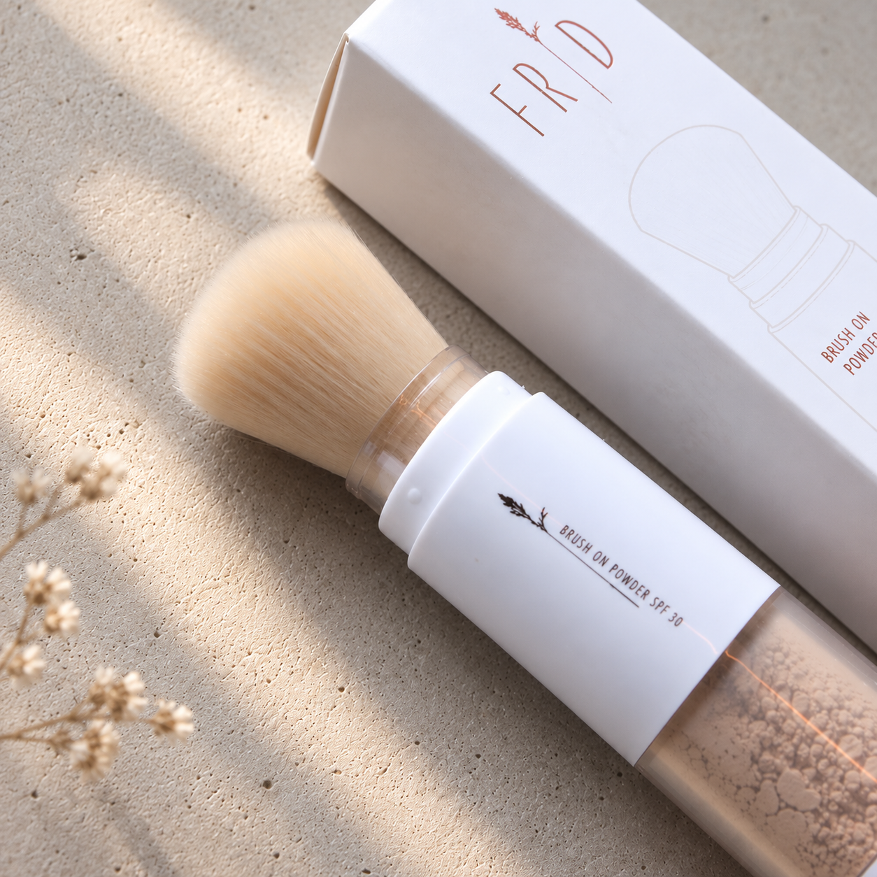 FRID brush on setting powder spf 30 solbeskyttelse
